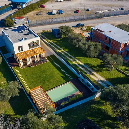 The Base Bibinje